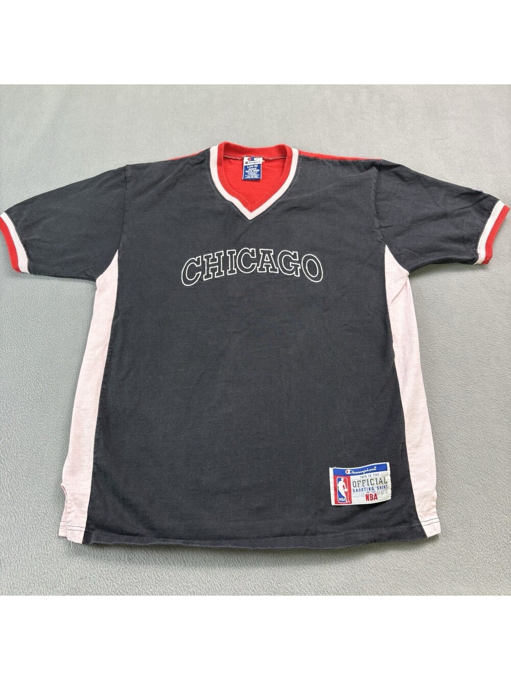 Vintage 90s Chicago Bulls Official Shooting Shirt Youth Size Large NBA